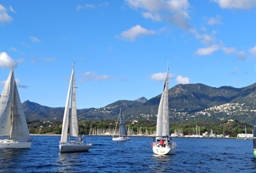 La Solitaire 2026: soli in mare, insieme a terra